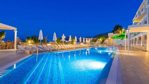 Lindos White Hotel & Suites